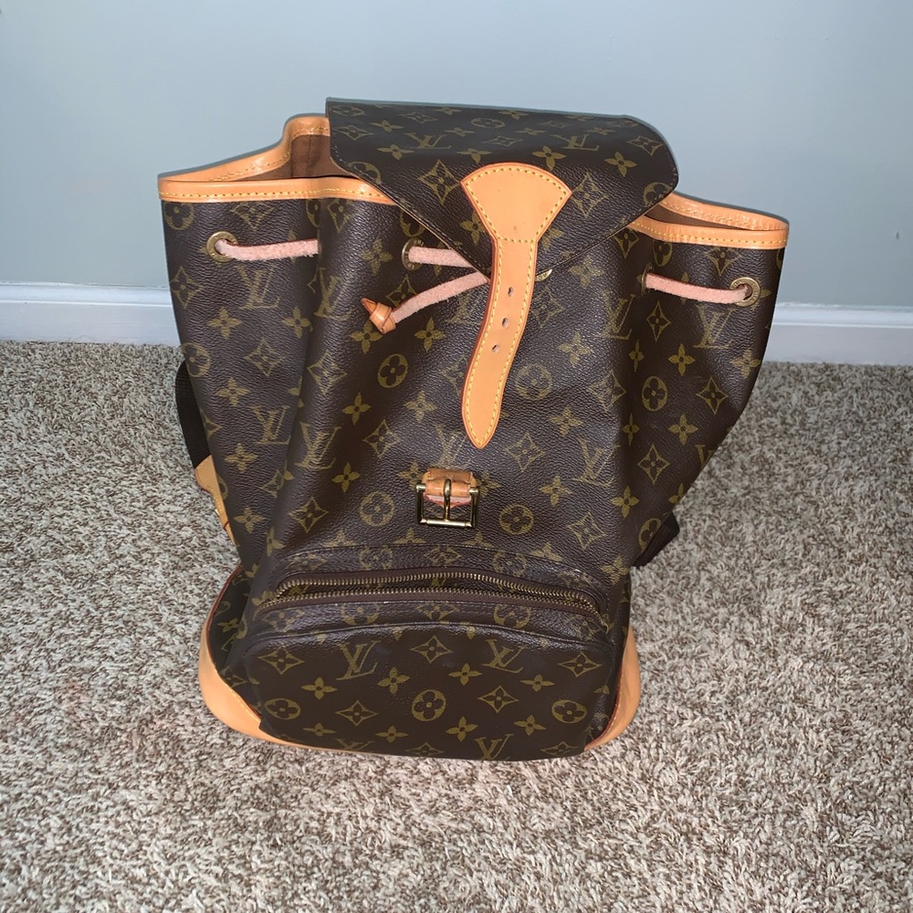 Authentic Louis Vuitton GM Backpack